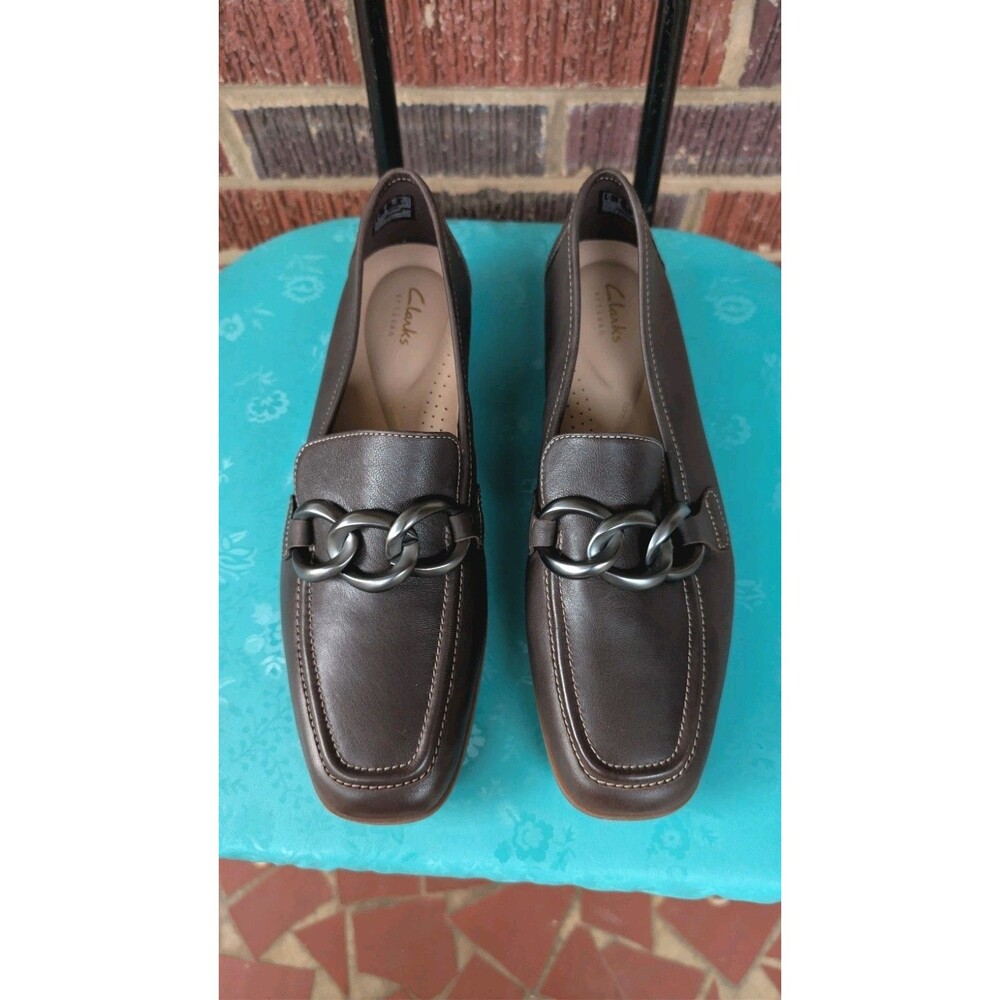 Clarks 'Sarafyna Iris' Dark Brown Leather Loafers w/ Chunky Chain-Slip On- Sz 9